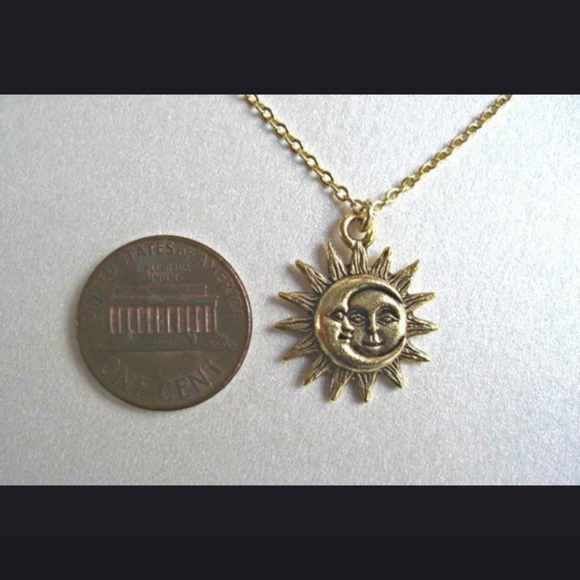 NEW Rustic gold dainty sun & moon charm necklace - Picture 5 of 5
